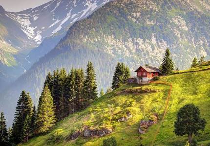 Hill Beauty Tour – Chandigarh to Dharamshala & Dalhousie