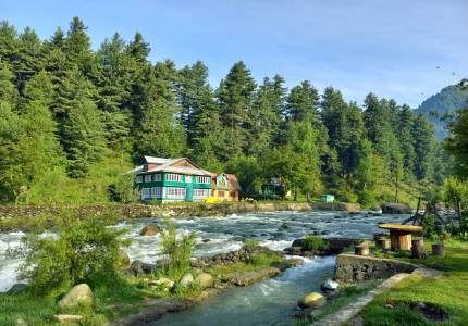 Amritsar to Kashmir Delight – Valley Views Included
