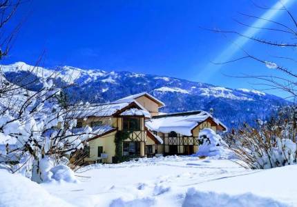 Amritsar to Manali Scenic Getaway